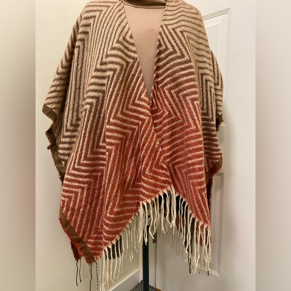 New Chevron pattern Poncho Cape One Size - Picture 2 of 7